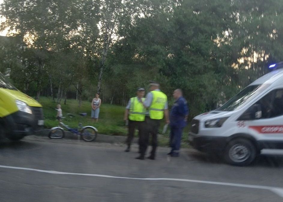 Снова сбили велосипедиста на пешеходном переходе в Биробиджане - LIVE ...