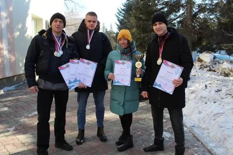 Самыми быстрыми пловцами оказались сотрудники ГИБДД в Биробиджане ...