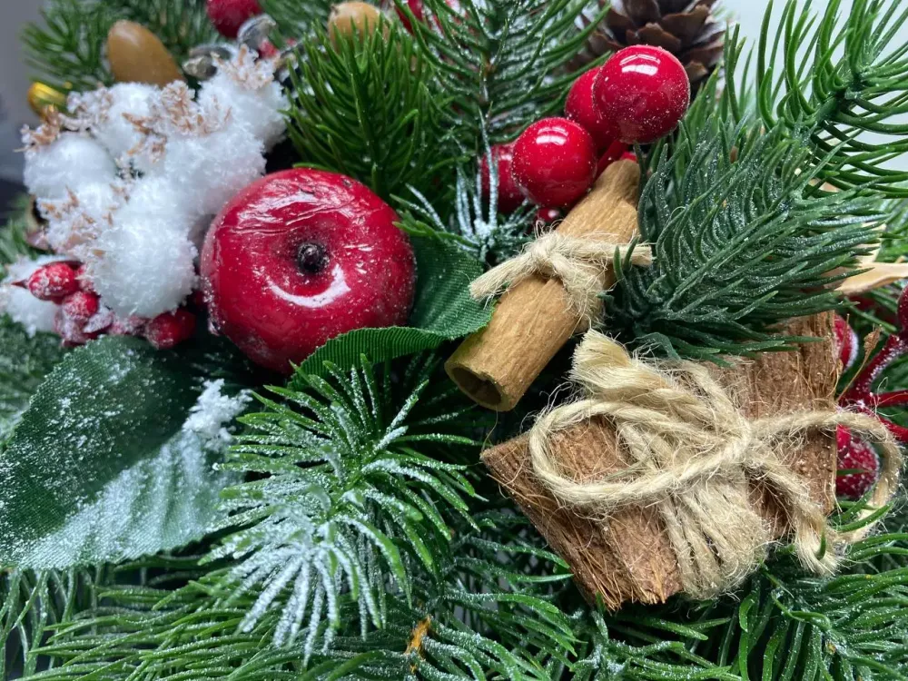 Можжевельник на Новый год — новый тренд в декоре