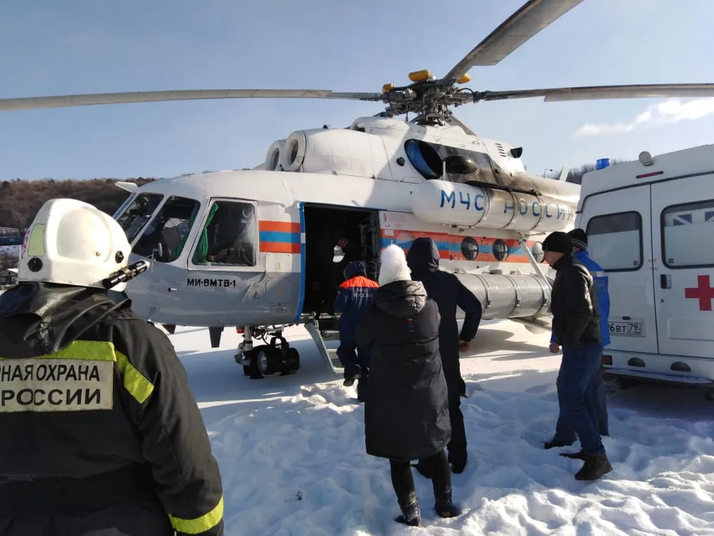 Экстренно эвакуировали на вертолете пострадавшего в пожаре жителя ЕАО в Хабаровск