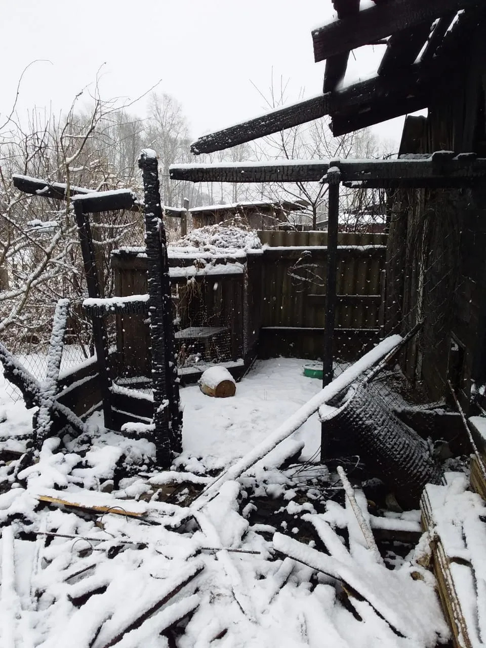 Без крова чуть не осталась семья с детьми из-за непотушенного окурка в с. Амурзет ЕАО