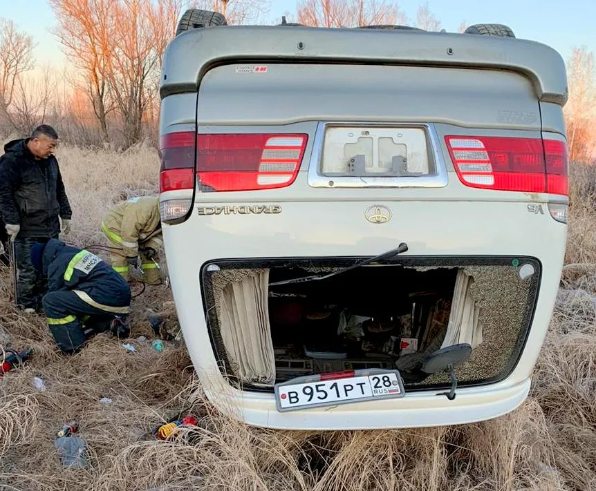 Зажатого железом мужчину обнаружили под откосом проселочной дороги в ЕАО
