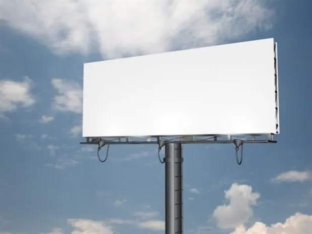 Убрать баннеры с рекламой ритуальных услуг в Биробиджане потребовал глава города