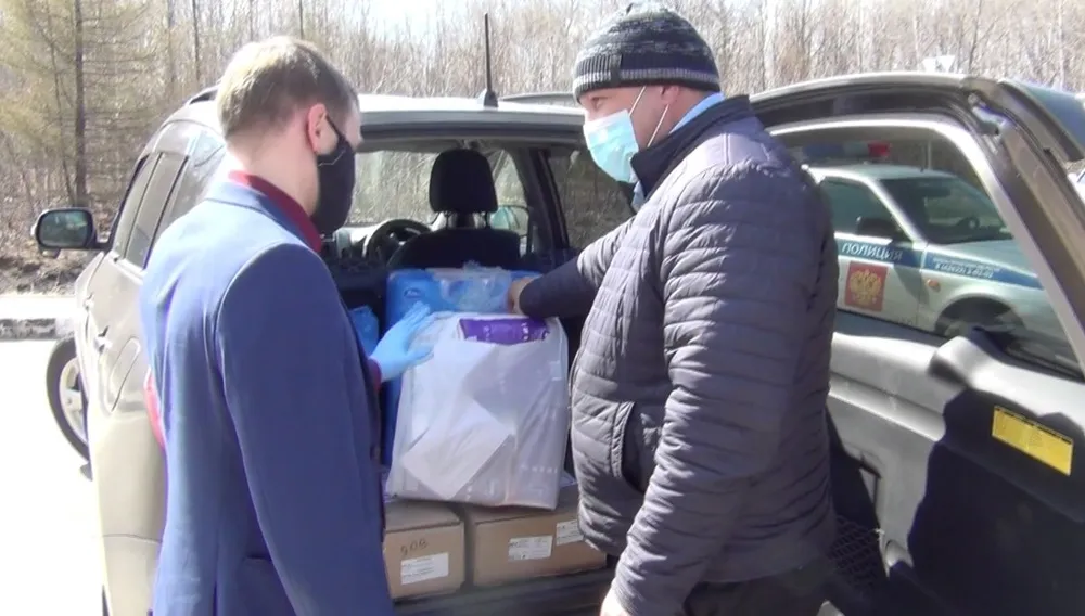 Обеспечили масками и перчатками подшефную школу-интернат для сирот п. Бира ЕАО