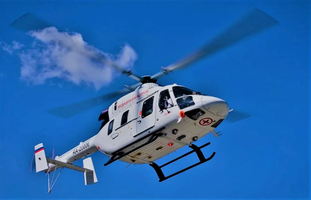 Экстренно эвакуировали мать с младенцем на вертолёте в Хабаровск