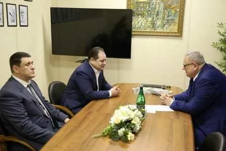 О переселении жителей ЕАО из аварийного жилья говорят в столице