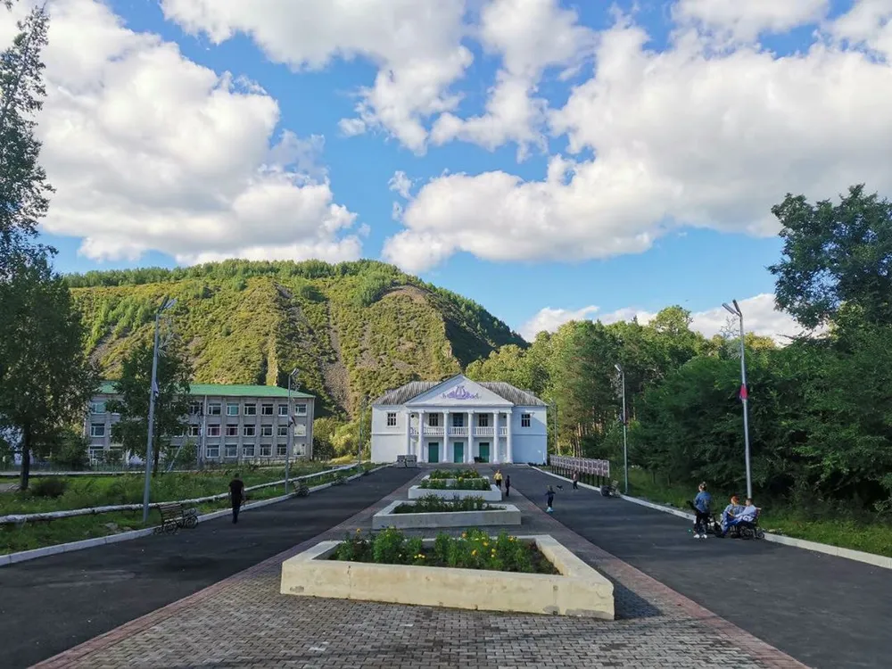 Асфальт, крыши, подъезды: начали преображать Облученский район ЕАО