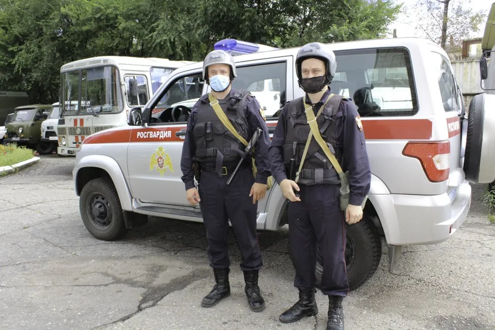 Наркомана среди прохожих удалось выявить и задержать в Биробиджане