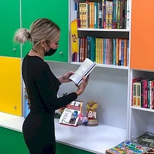 Не только спортом, но и чтением увлекается известная фитнес-леди Биробиджана