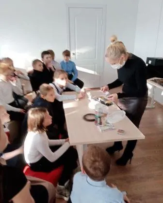 Дизайнерских кукол смогут научиться делать дети из Теплоозерска