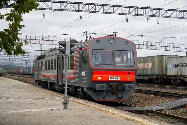 Столкнулся с поездом элитный автомобиль в ЕАО