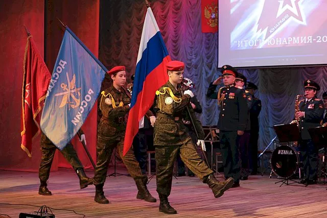 Дети на страже: самых юных защитников Отечества чествовали в Биробиджане