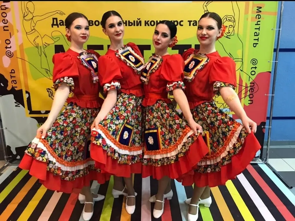 Покорил Владивосток древнейшим искусством ансамбль танца «Овация» из Биробиджана