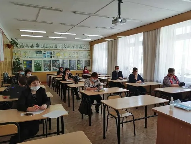 Правильно кормить детей учат директоров школ в ЕАО