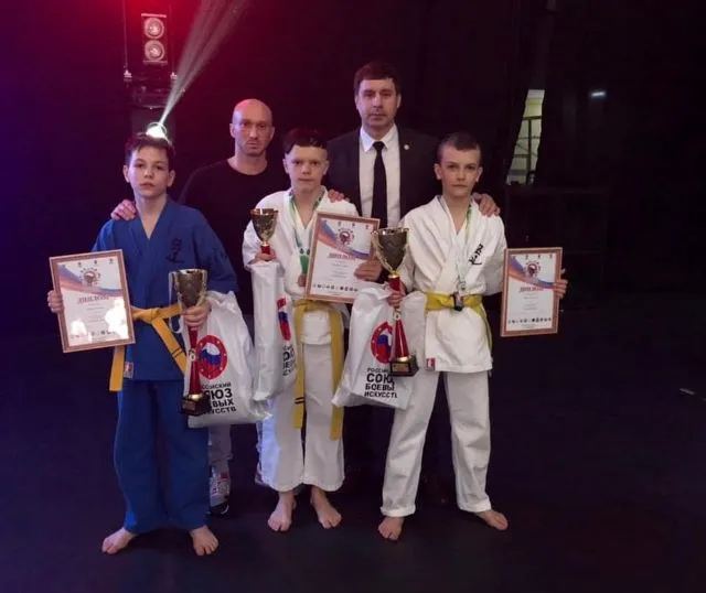 Мальчишки из Биробиджана «порвали» соперников на фестивале по КУДО в Хабаровске