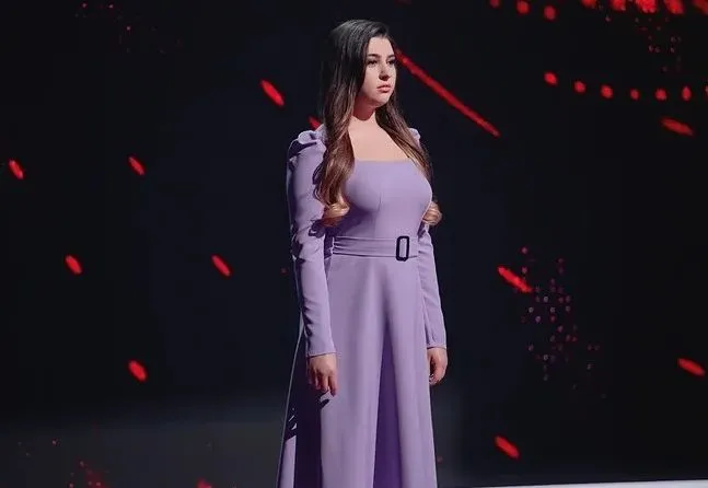 В финал шоу на ТНТ «Музыкальная интуиция» вышла уроженка Биробиджана Анна Денисенко