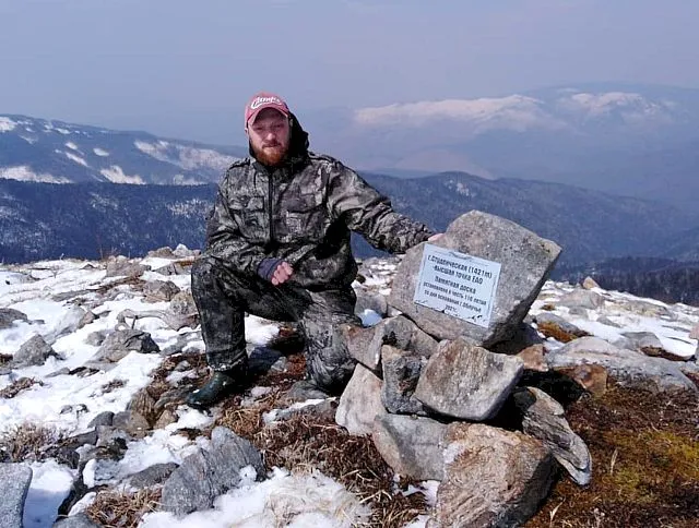 Встретили медведей и ползли к вершине по насту покорители горы Студенческой в ЕАО