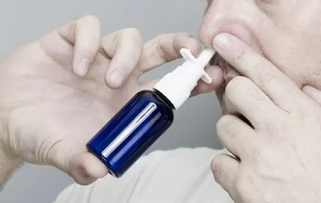 Капли от коронавируса могут зарегистрировать в 2022 году в России