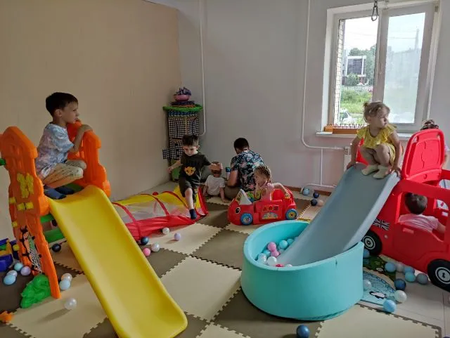 С особенными детьми работают специалисты фестиваля «Непоседы» в Биробиджане