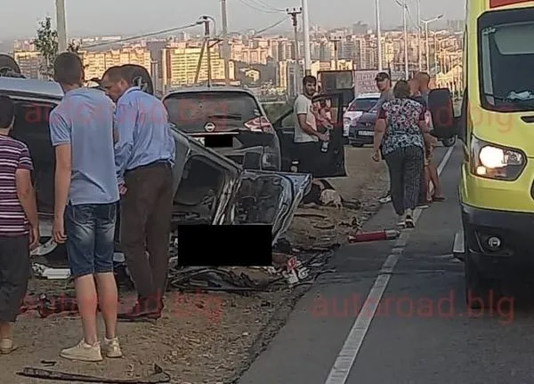 ФОТО 18+: Три жизни унесло страшное ДТП на автодороге в Приамурье