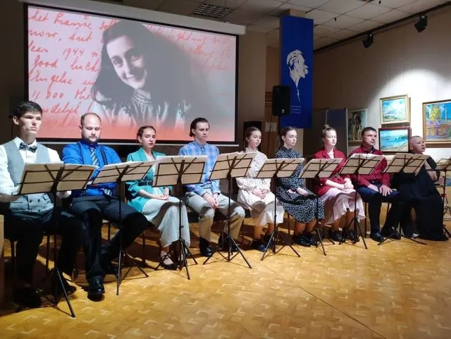 Спектакль театра «Добрые люди» из ЕАО собрал полные залы на ВЭФ во Владивостоке