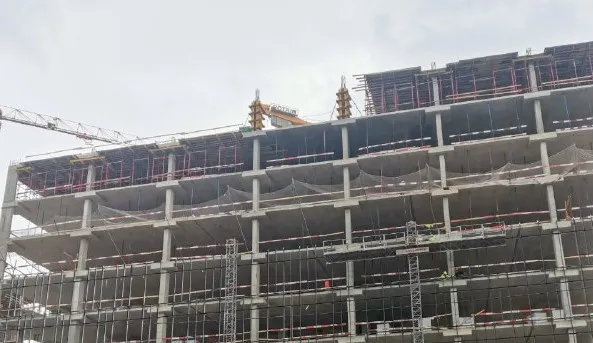 Упал с третьего этажа ребёнок в Хабаровском крае