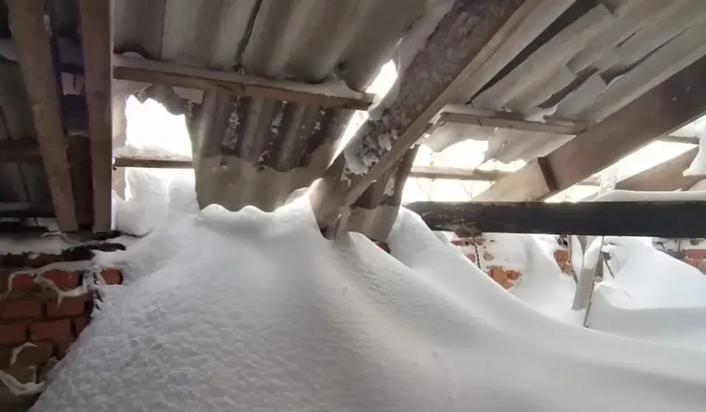 Не крыши, а решето: отремонтировать кровли школ ЕАО потребовала прокуратура