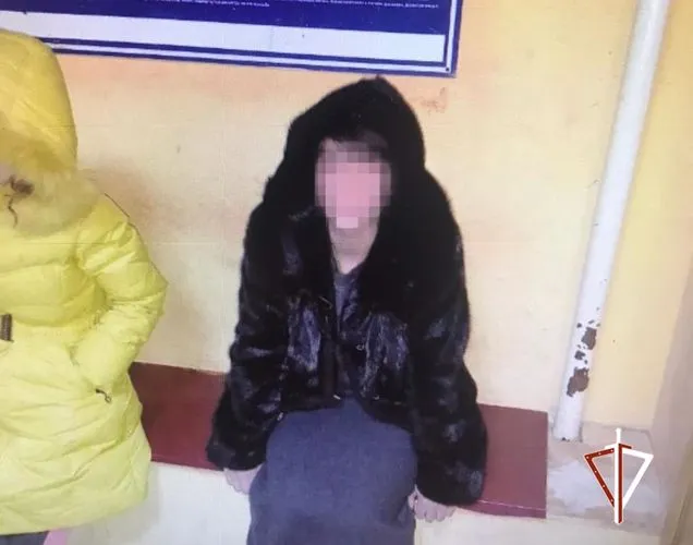 Две пьяные девушки угнали такси, «чтобы покататься», в Хабаровске