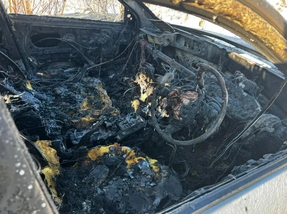 Полностью сгорела «Тойота» у жителя ЕАО поздно ночью