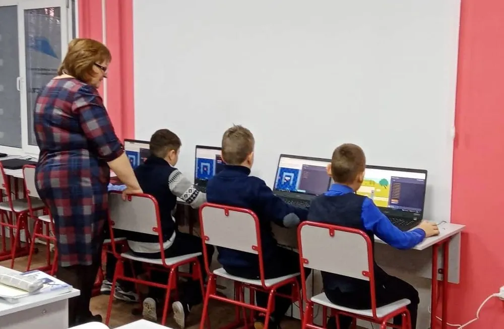 Вакансии есть: свыше десятка специальностей востребованы  в школах ЕАО