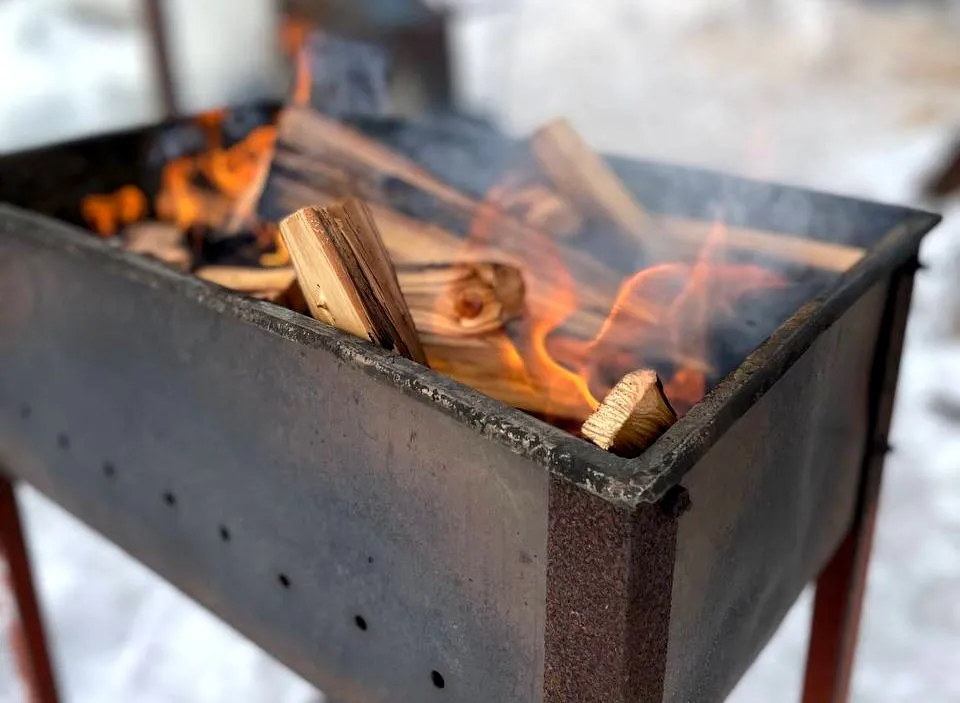 Пожар в многоквартирном доме из-за неосторожного обращения с огнём произошёл в ЕАО