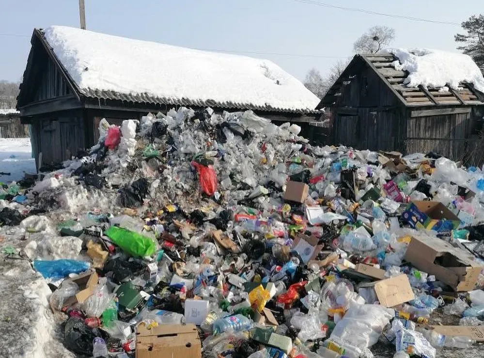 Свалку в жилом секторе никак не могут устранить в Ленинском районе ЕАО