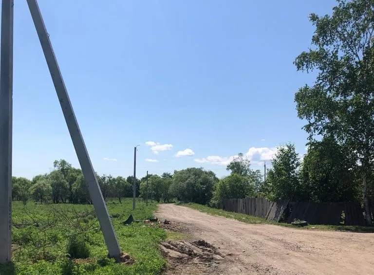 Уличное освещение устанавливают на дорогах в Биробиджанском районе