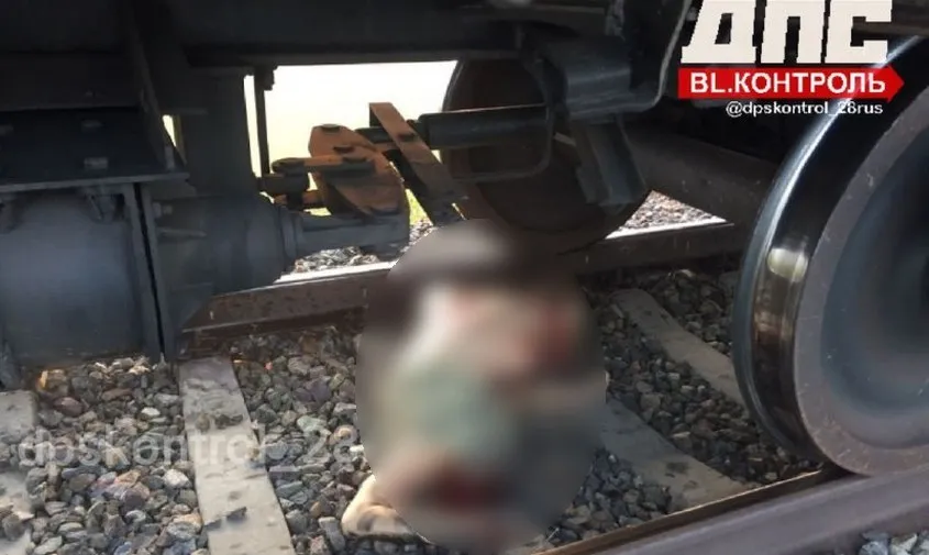 Погибла под колесами поезда женщина в Приамурье