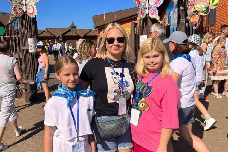 С победой из Ижевска вернулись две юные танцовщицы из ЕАО