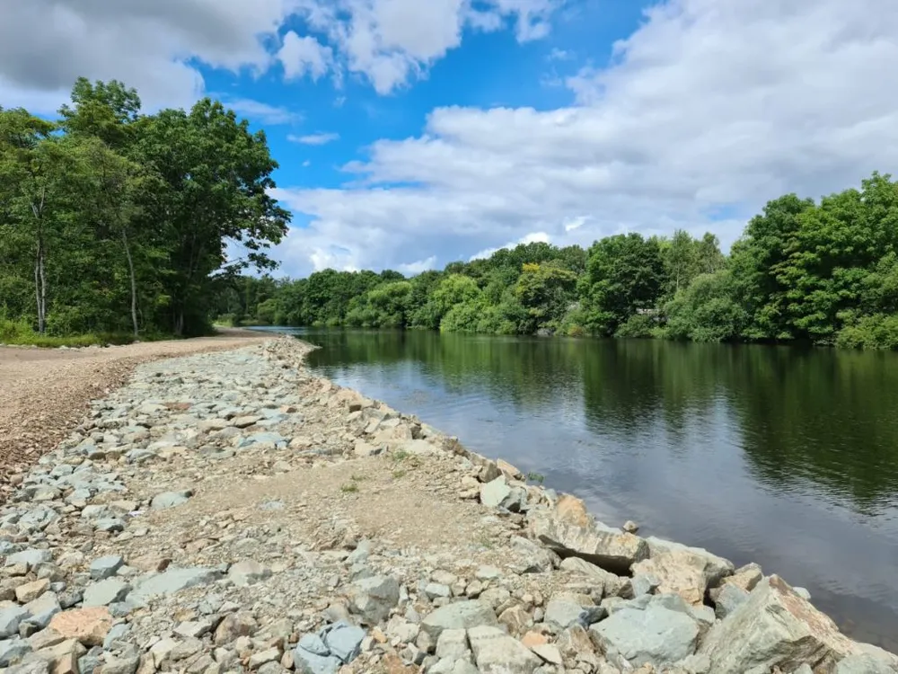 Мэрия и прокуратура следят за подрядчиком, ремонтирующим парк в Биробиджане
