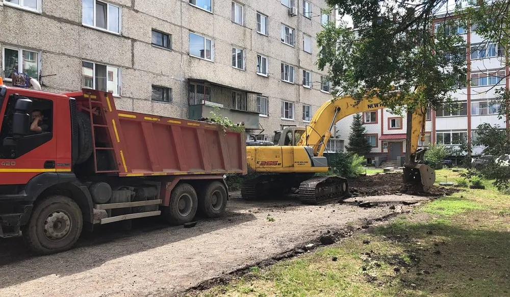 Малые архитектурные формы, дорожки, скамейки: как преобразят двор в Биробиджане