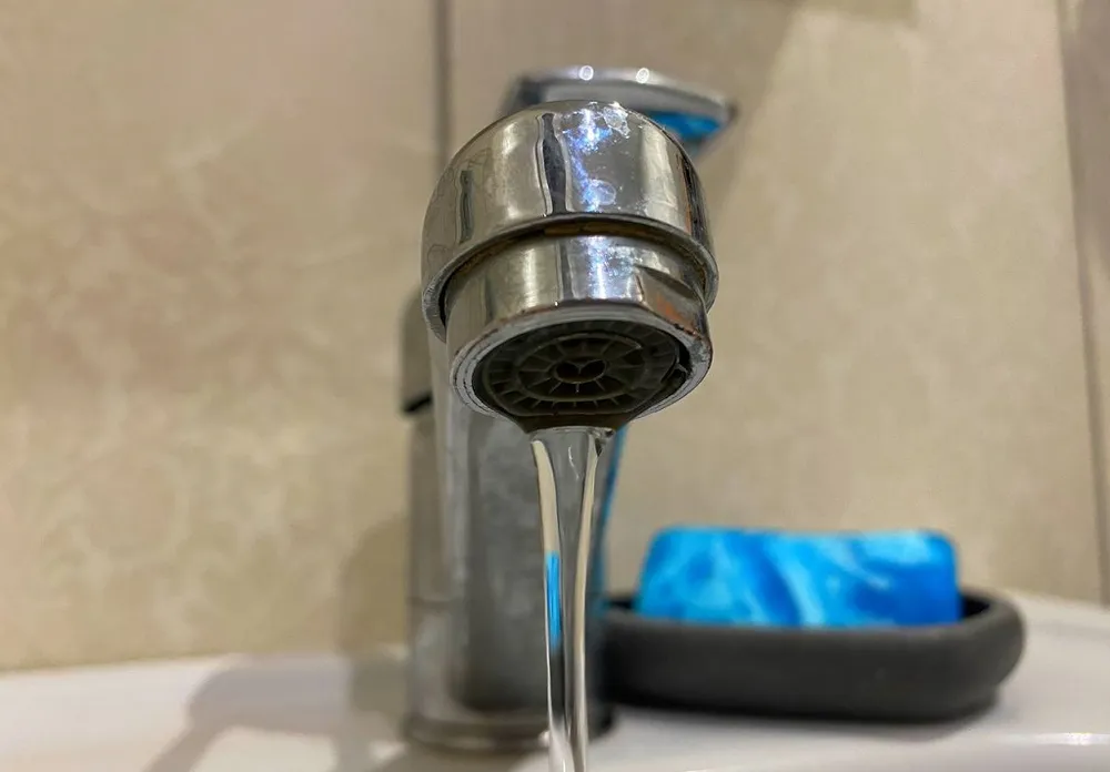 За грязную воду привлекли к ответственности начальника ресурсоснабжающей организации в ЕАО