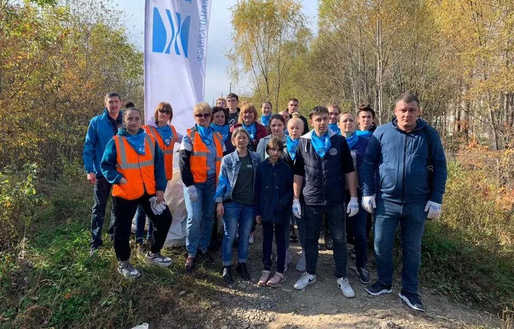 Больше 30 мешков мусора собрали на берегах Биры участники экосубботника в Биробиджане