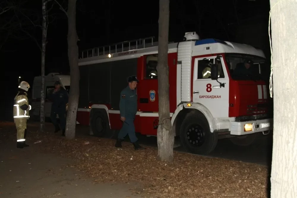 Предотвратили взрыв газовых баллонов огнеборцы в Биробиджане