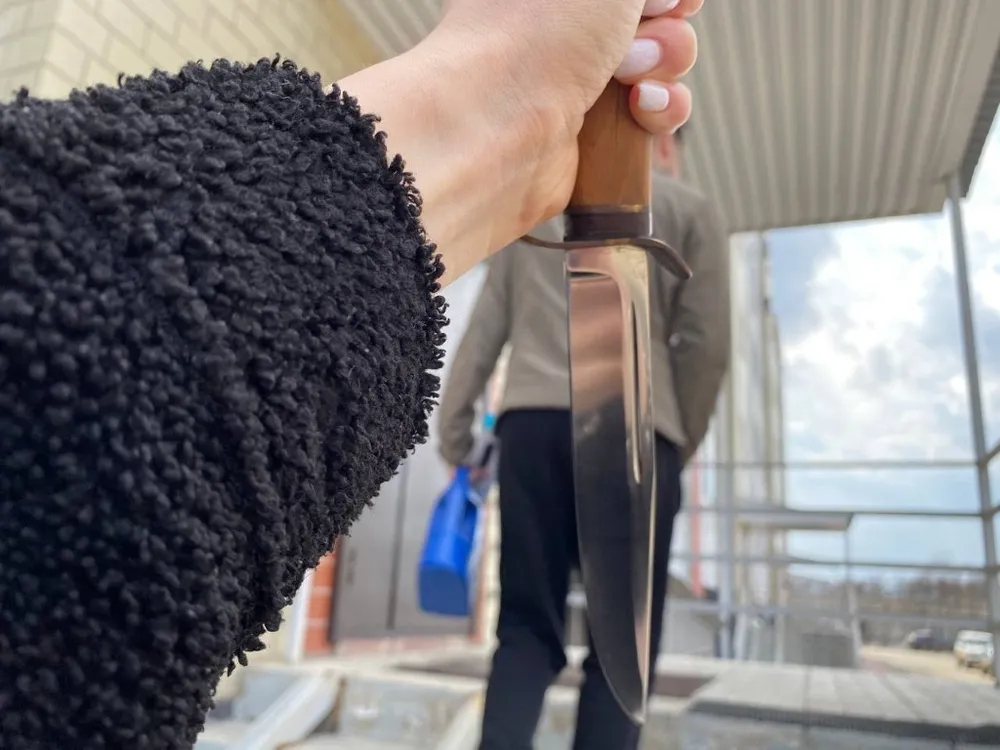 Воткнула нож в живот возлюбленному в ходе конфликта жительница ЕАО