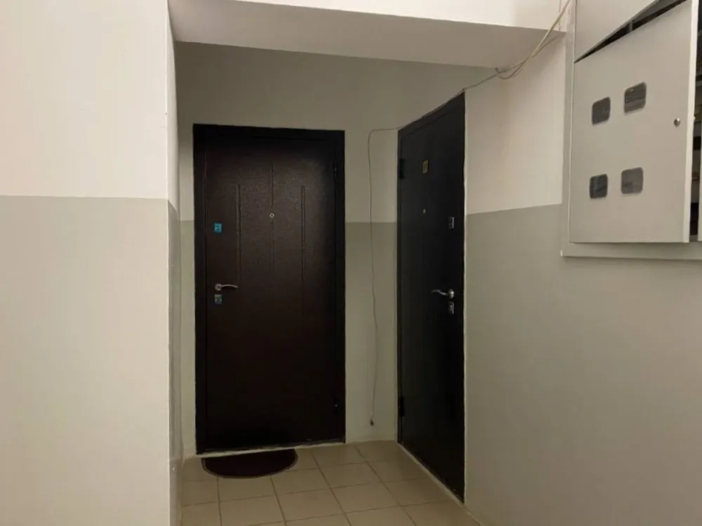 Двухлетний ребёнок закрылся в квартире в Биробиджане