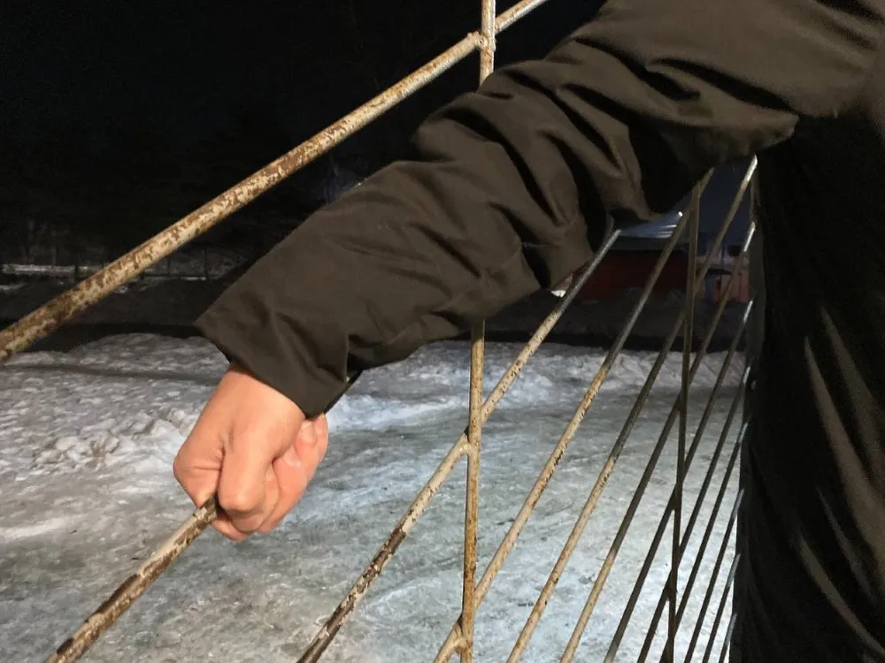 За разбойное нападение на девушку и кражу осуждён житель Биробиджана