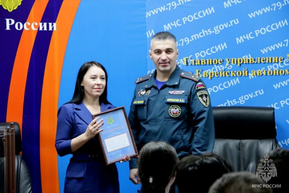 Благодарность от главного спасателя ЕАО получил коллектив медиахолдинга «LIVE DV»