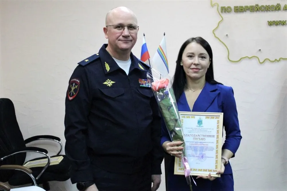 Благодарственное письмо главному редактору LIVE DV вручил Александр Добровольский