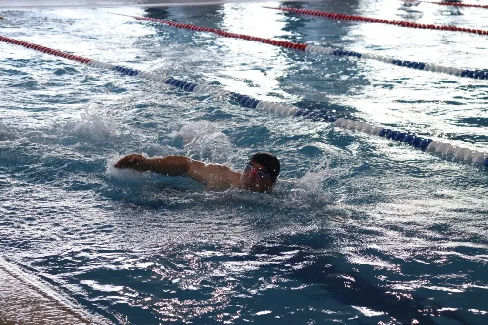 Пошёл ко дну в общественном бассейне посетитель в Хабаровске