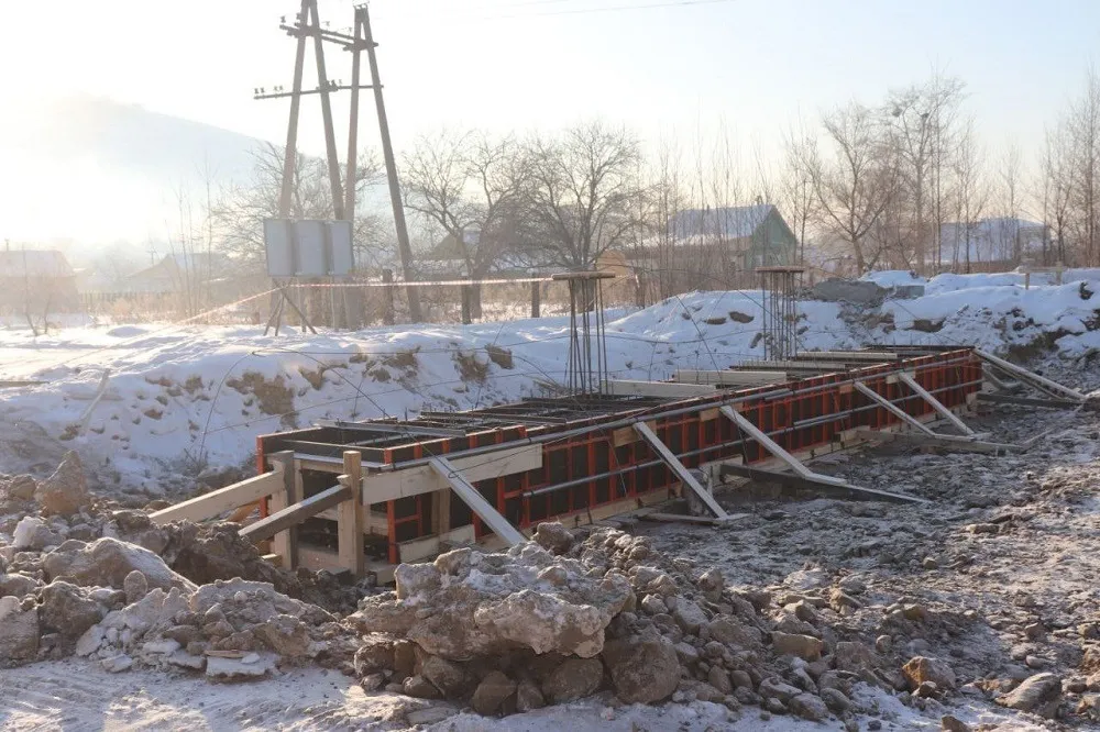 С отставанием от графика идёт реконструкция моста через реку Хинган ЕАО