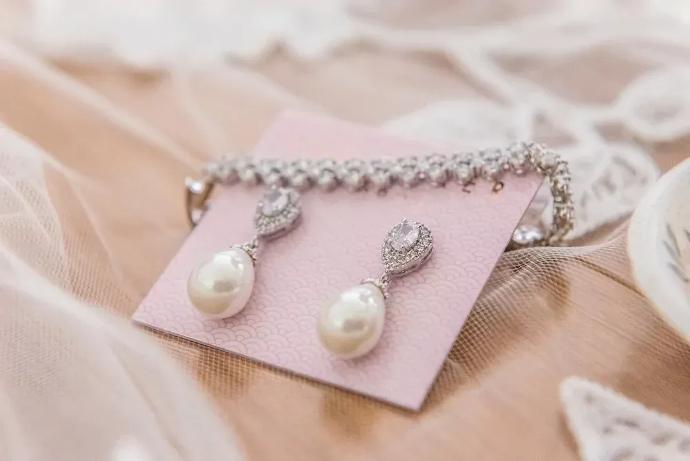 Почти 300 млн рублей на украшения потратили жители ЕАО за год