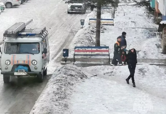 Вскрывать квартиру пенсионерки пришлось спасателям в Биробиджане
