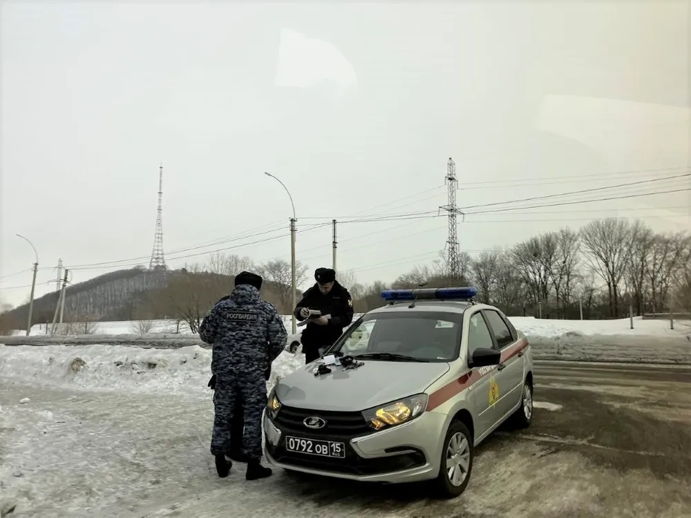 Мужчину в розыске поймали сотрудники Росгвардии в Биробиджане